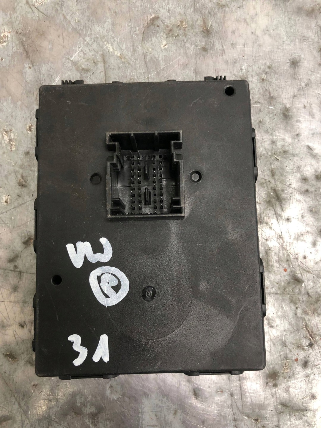 module control unit KESSY KEYLESS VW SKODA AUDI 3Q0959435N