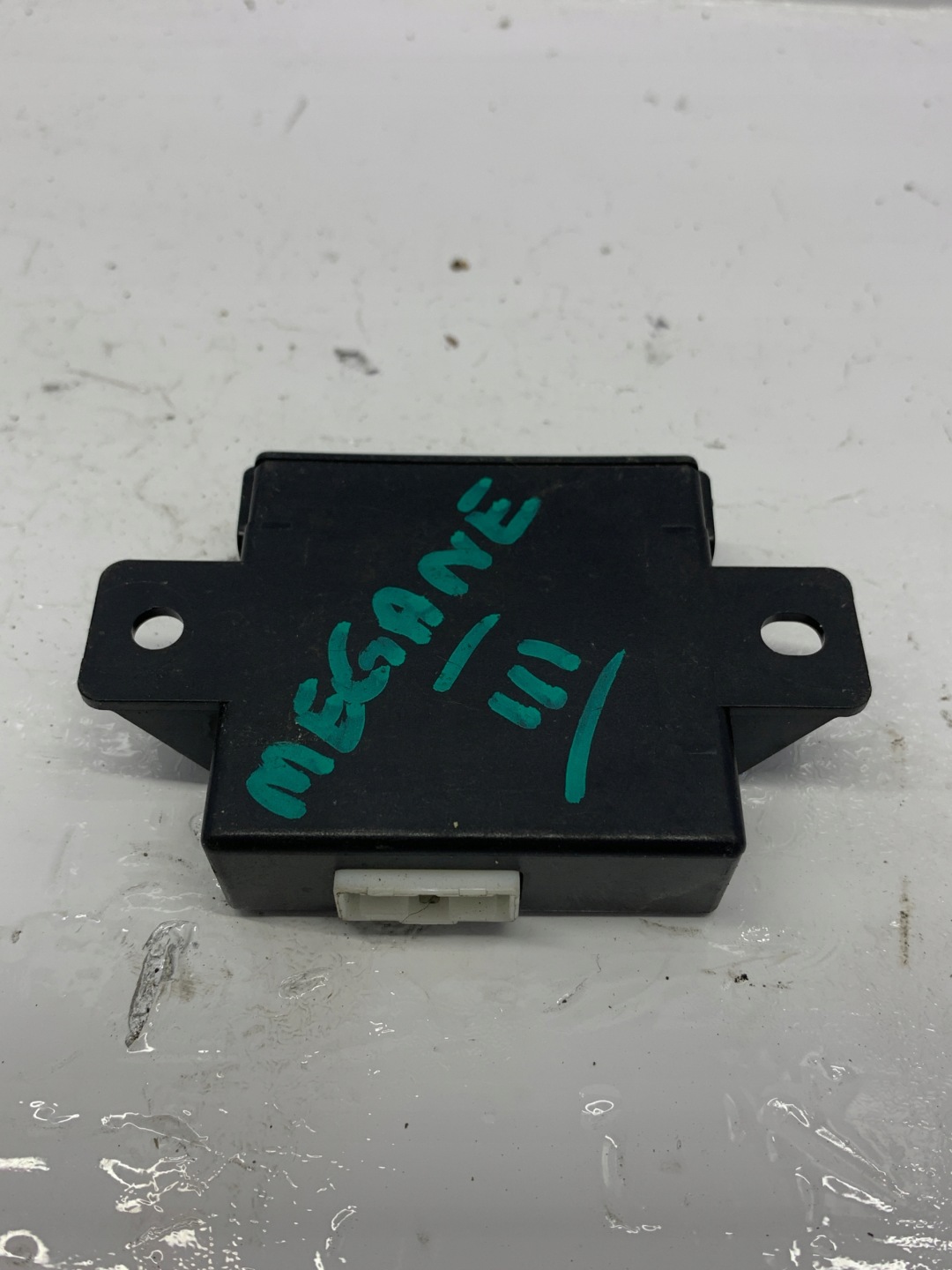 module alarm module control unit 4M5418R0A RENAULT