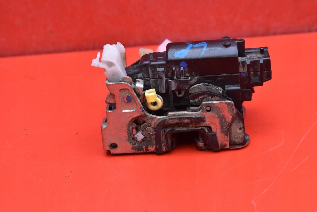 lock door left front front EU DACIA DOKKER 1 and 12-17