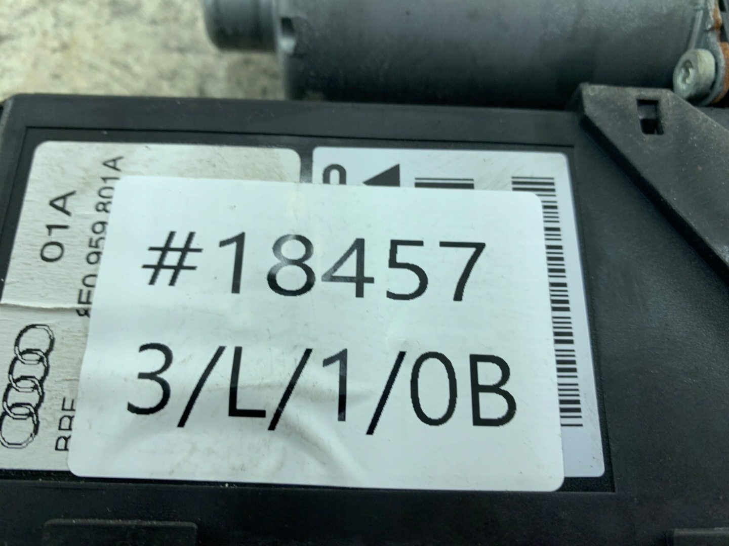 AUDI A4 B6 B7 mini motor windows left rear part 8E0959801A
