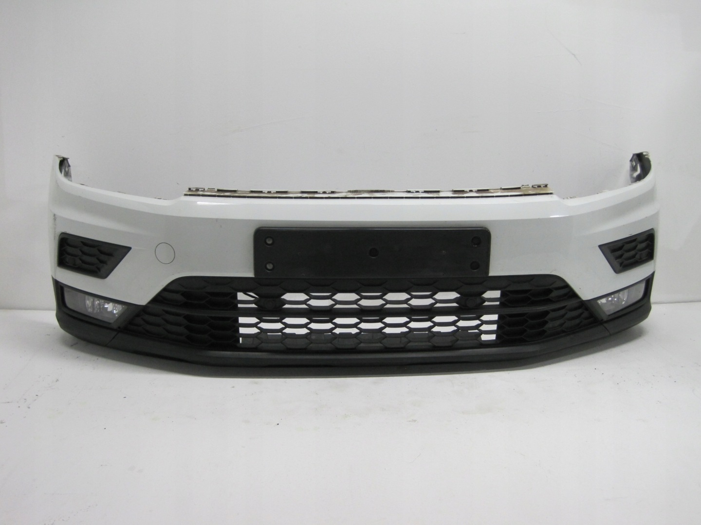 Frontstoßstange VW TIGUAN 5NA 4 PDC 17R vorne