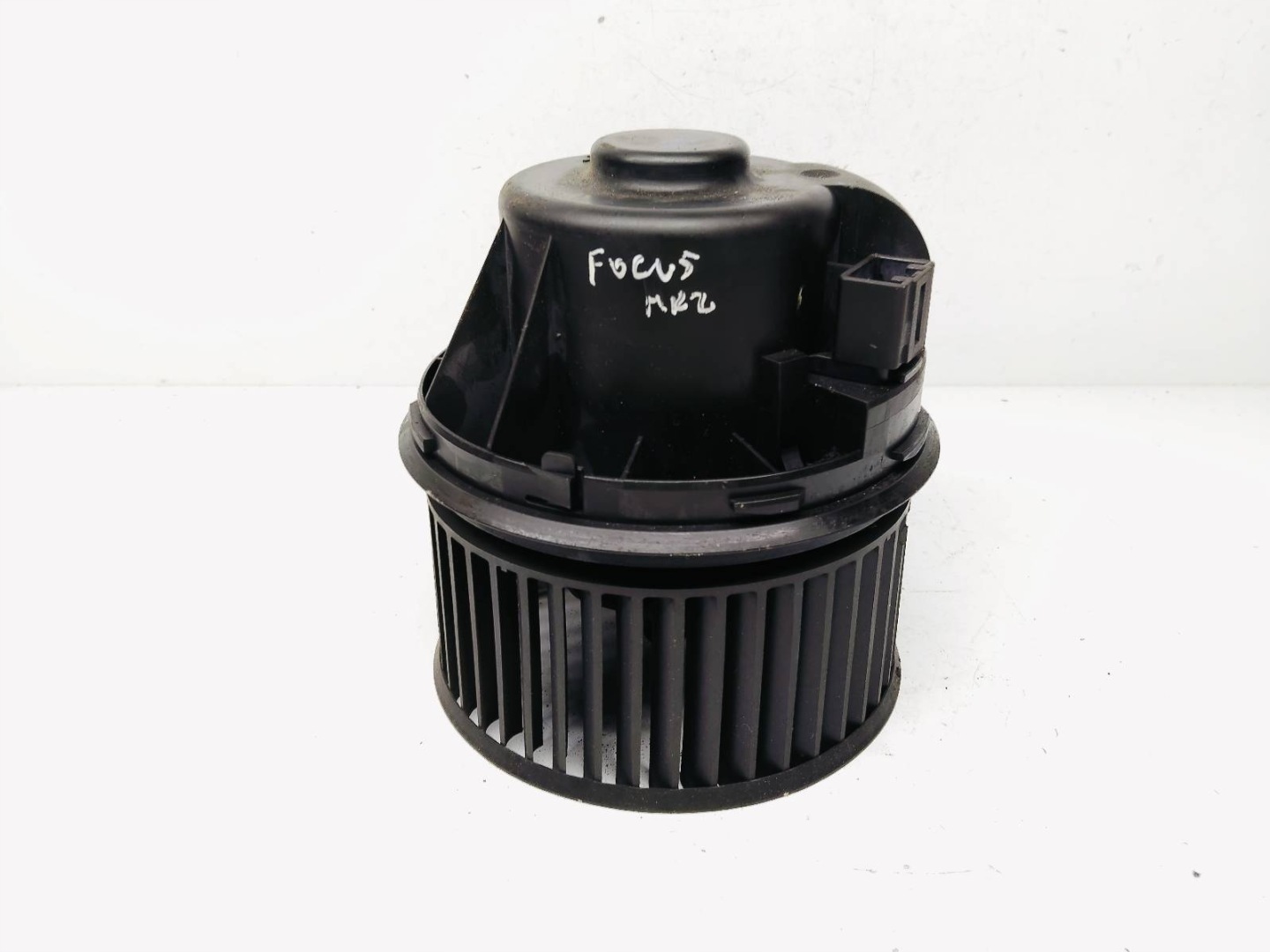 Lüfter Nadmuchu FORD Focus MK2 1.6 TDCI 3M5H-18456-EB