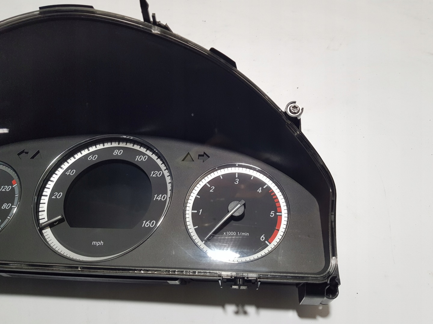dials dials MERCEDES W204 UK 2049002605