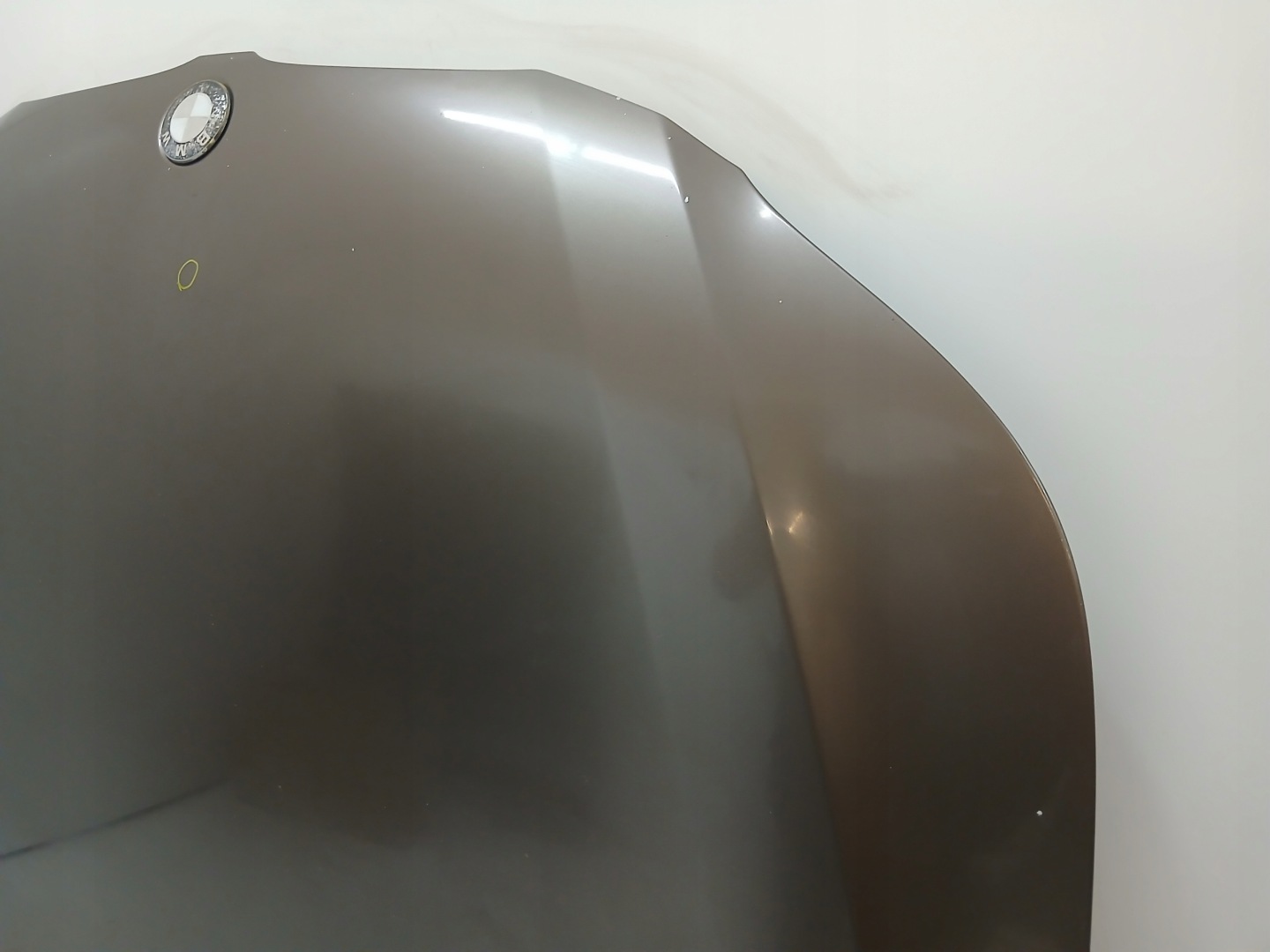 kapota BMW E60 E61 A09/8