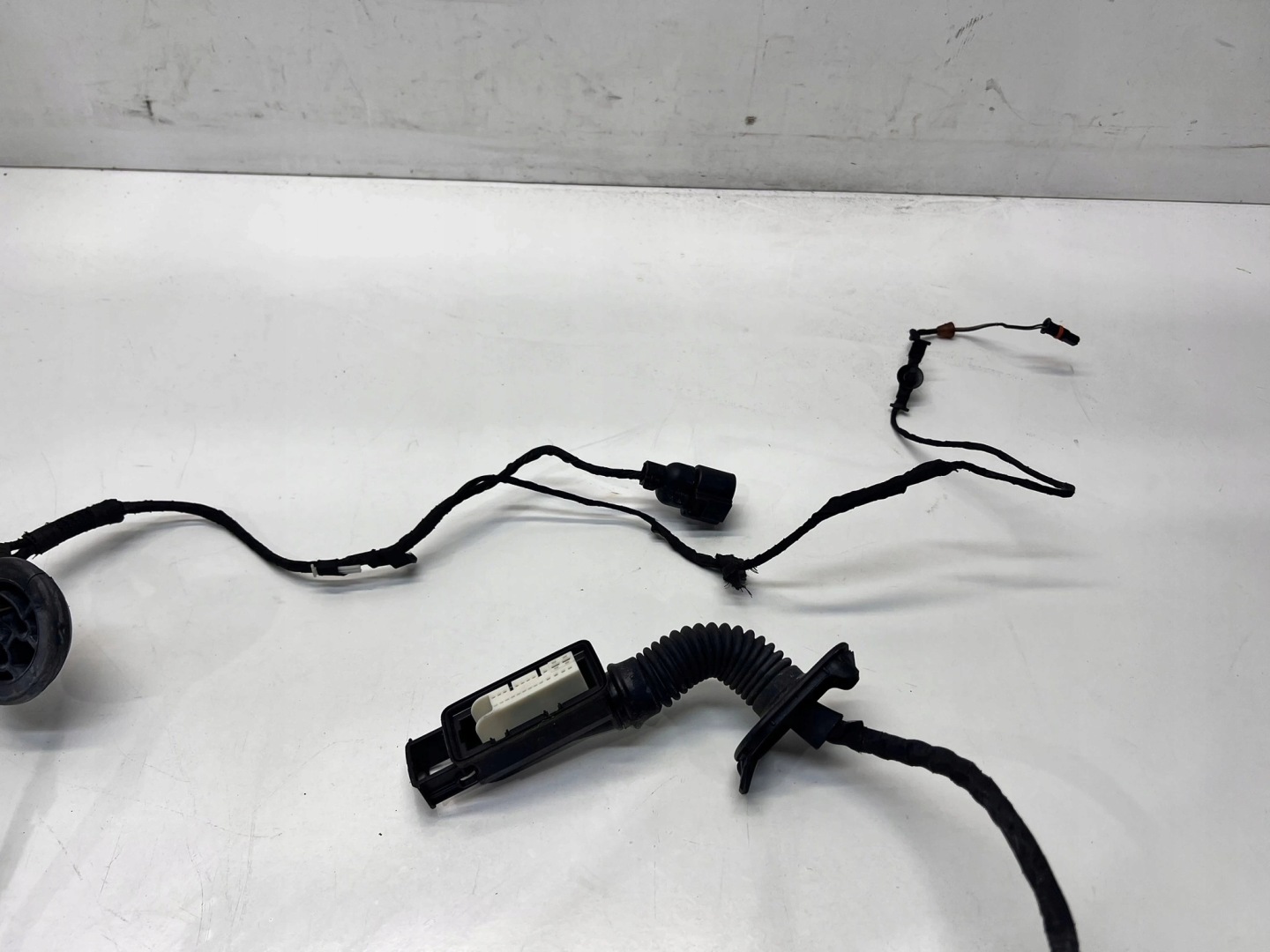bundle door right front AUDI Q5 FY 80A971029C