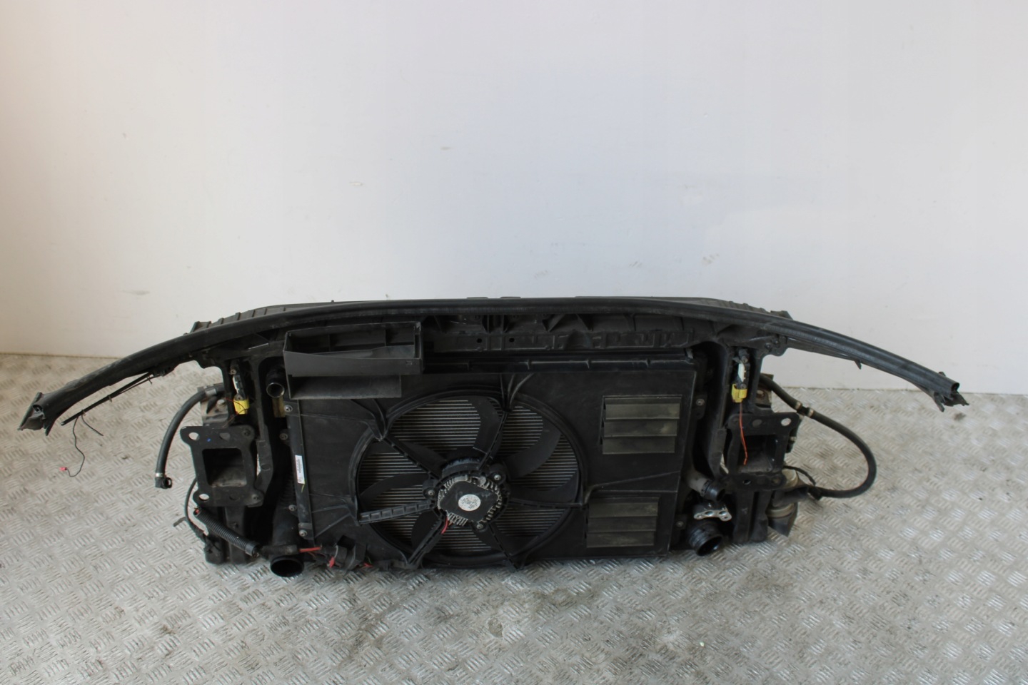 support panel for radiators front pillar radiator AUDI A3 8P0 8P4 LIFT 1,6 TDI