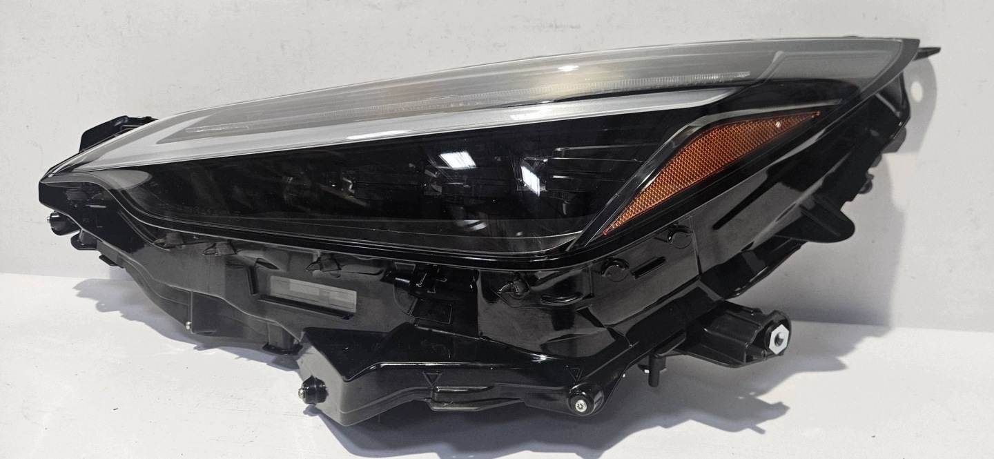 Reflektor gauche prise Lexus NX