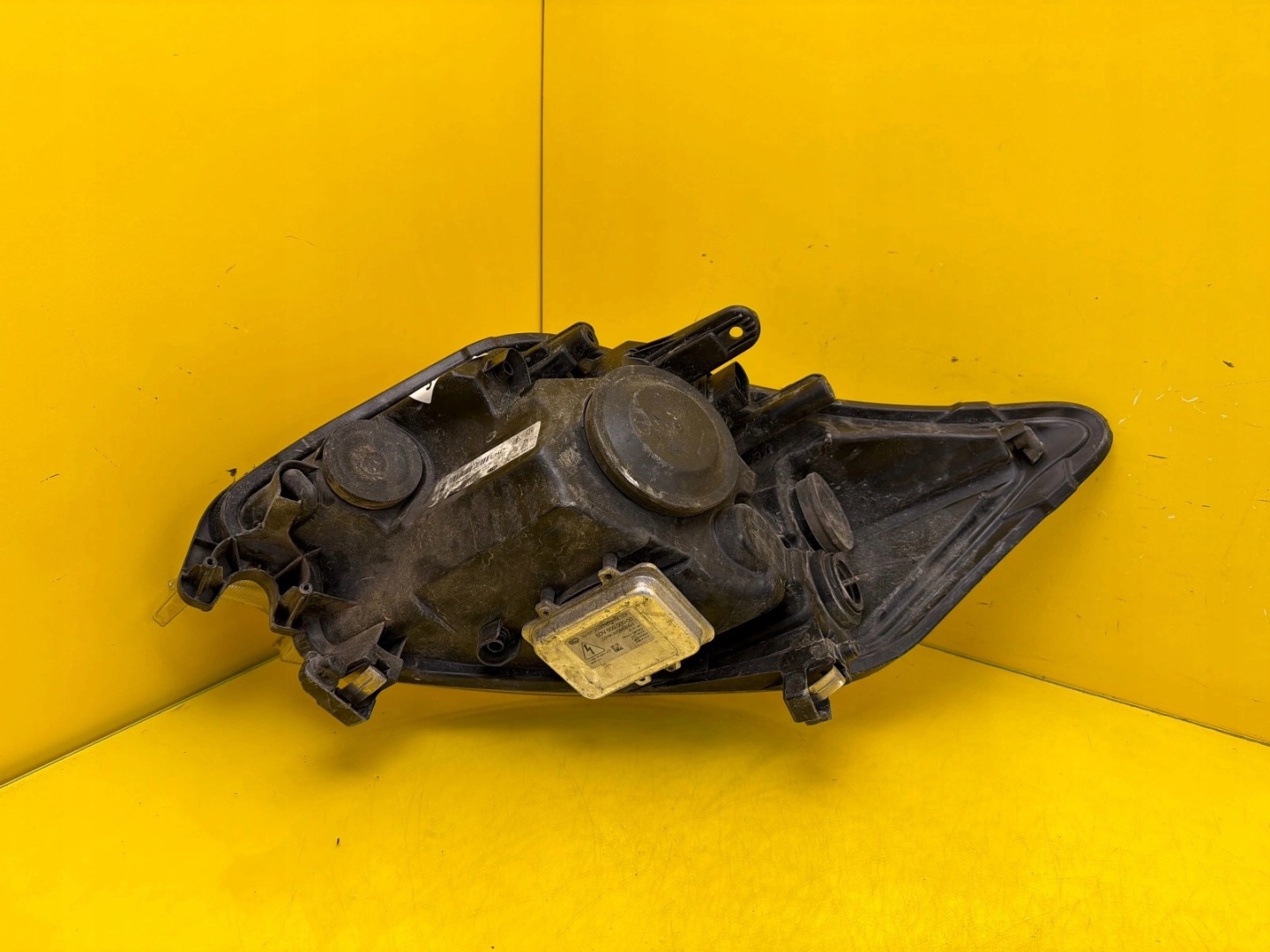 light right front Ford Kuga MK1 Xenon 08-10 8V41-13D155-AE