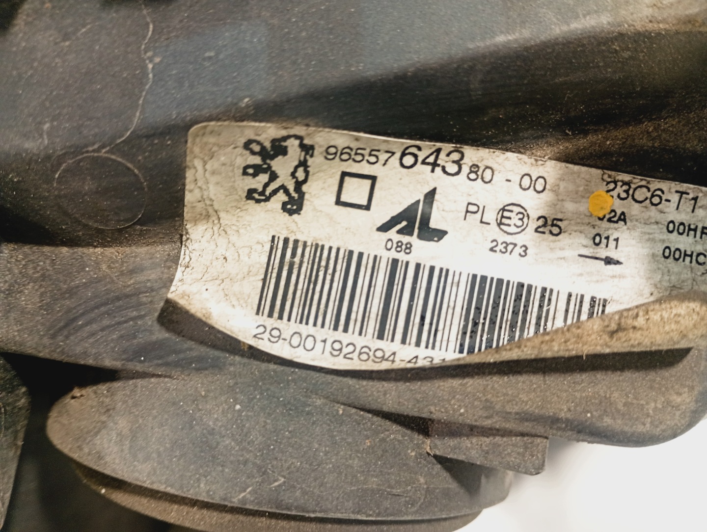 light left front reflektor left front 9655764380 Peugeot 307 SW Lift 02-08