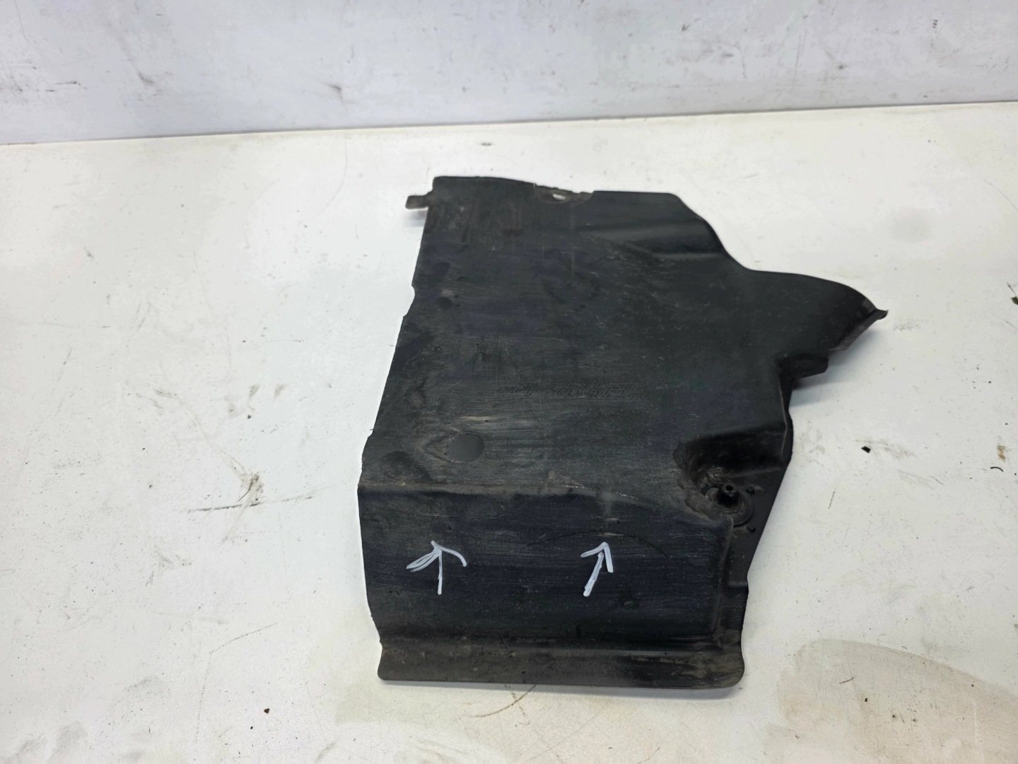 cover chassis left MALA AUDI Q5 8R 8R0825201C 1/26
