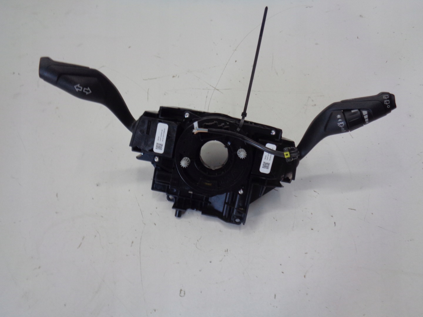 FORD FOCUS MK3 steering wheel levers and controls ring 10-18r