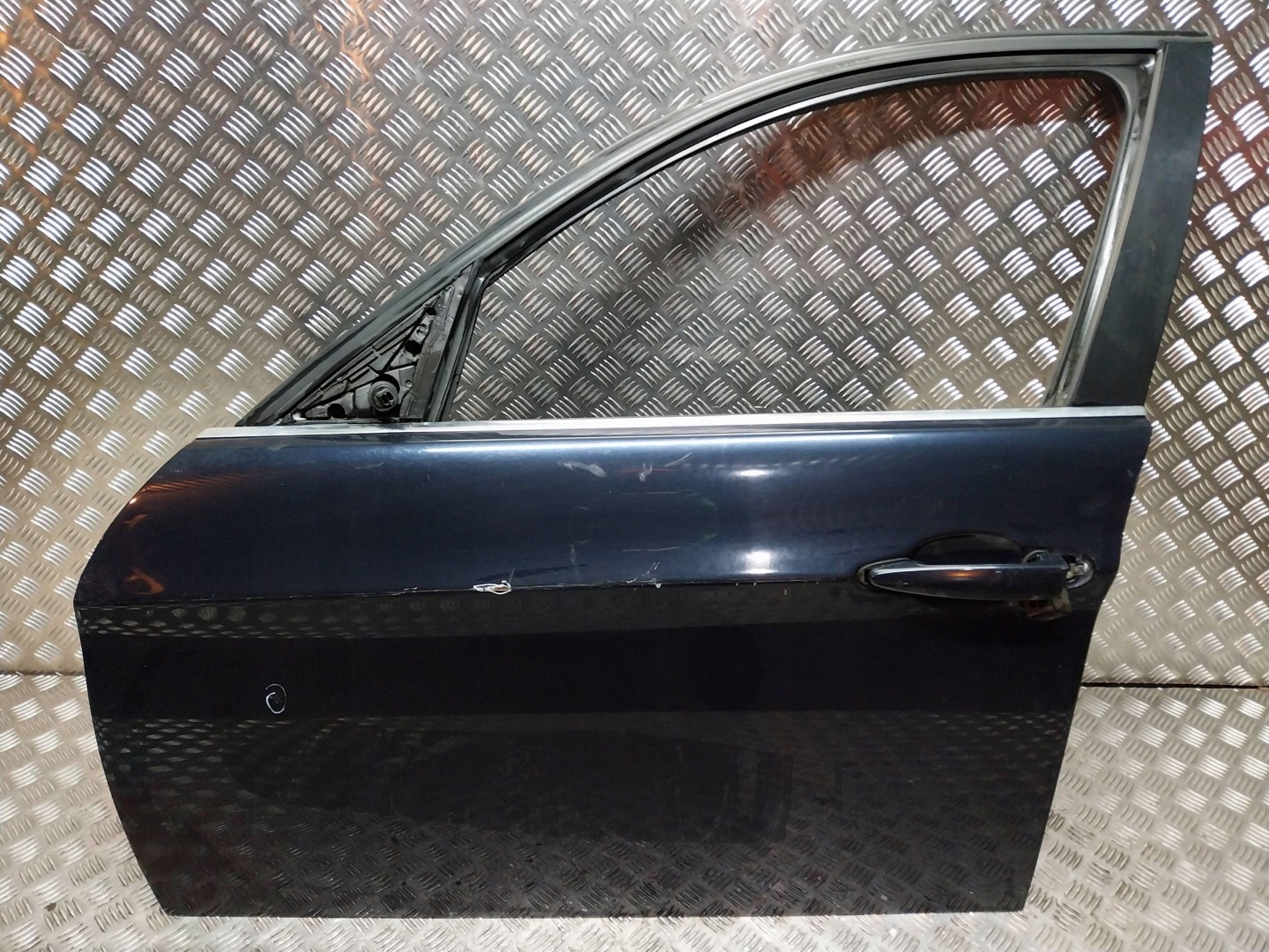 door front left BMW 3 E90 E91 04- does not have mouldings CHROMOWEJ WIDOCZNEJ for ZDJ