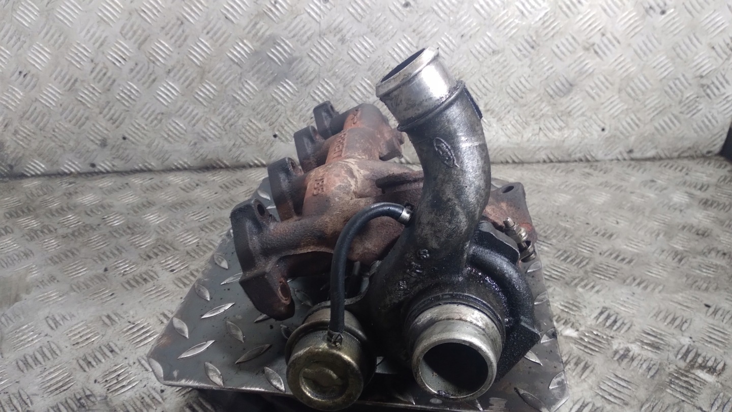 TURBINA turbo Z KOLEKTOREM FORD TRANSIT CONNECT