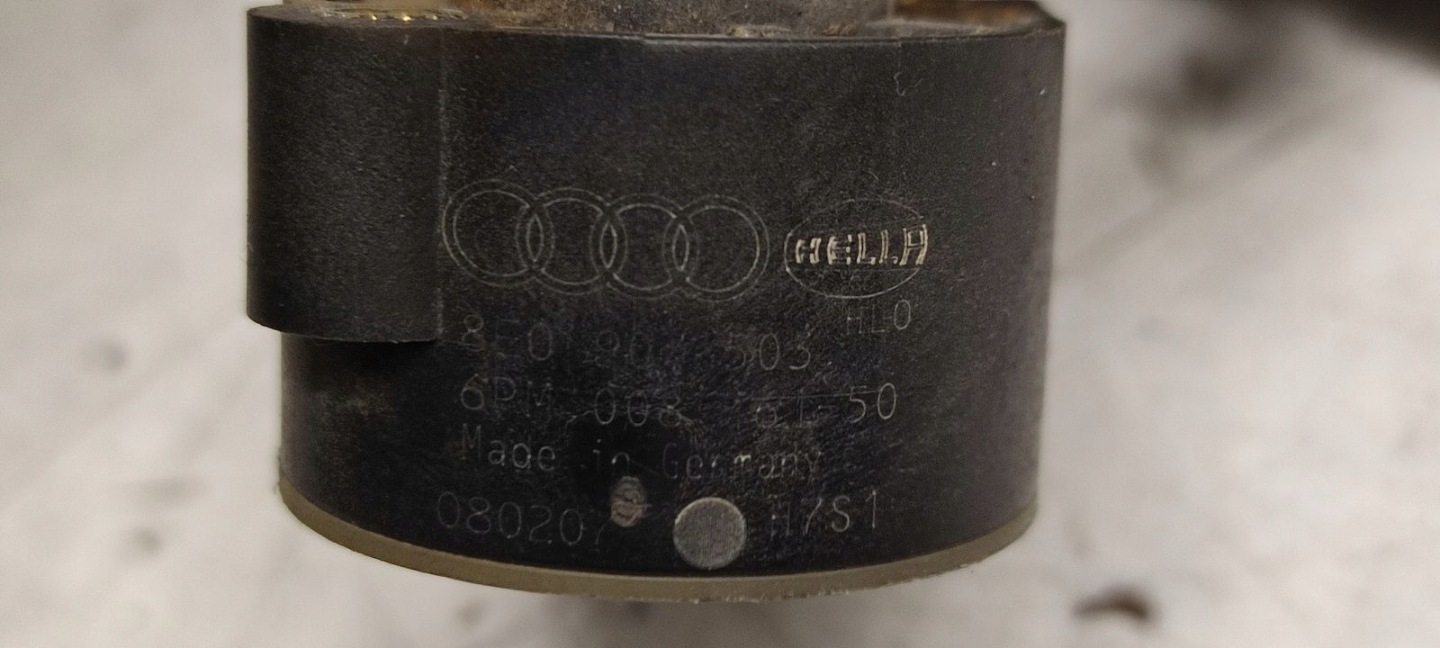 Sensor poziomowania lichte Leuchten xenon Audi A4 B7 2,7 TDI