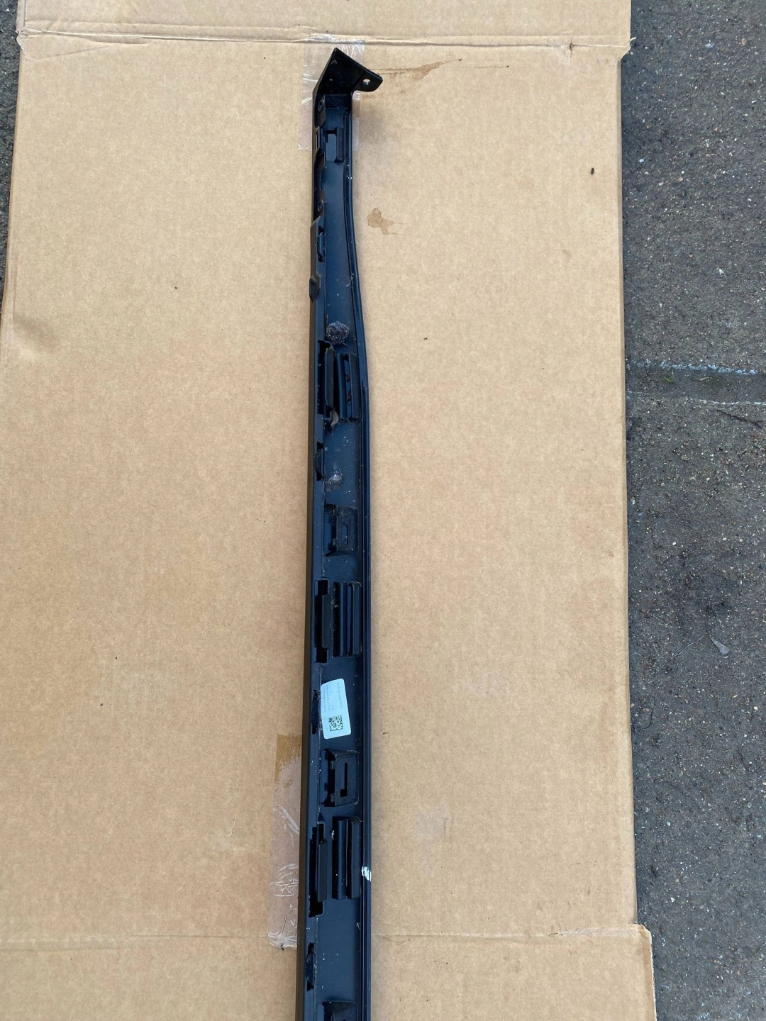 VW GOLF VIII 8 HB R R-LINE cap moulding threshold right 5H0853856