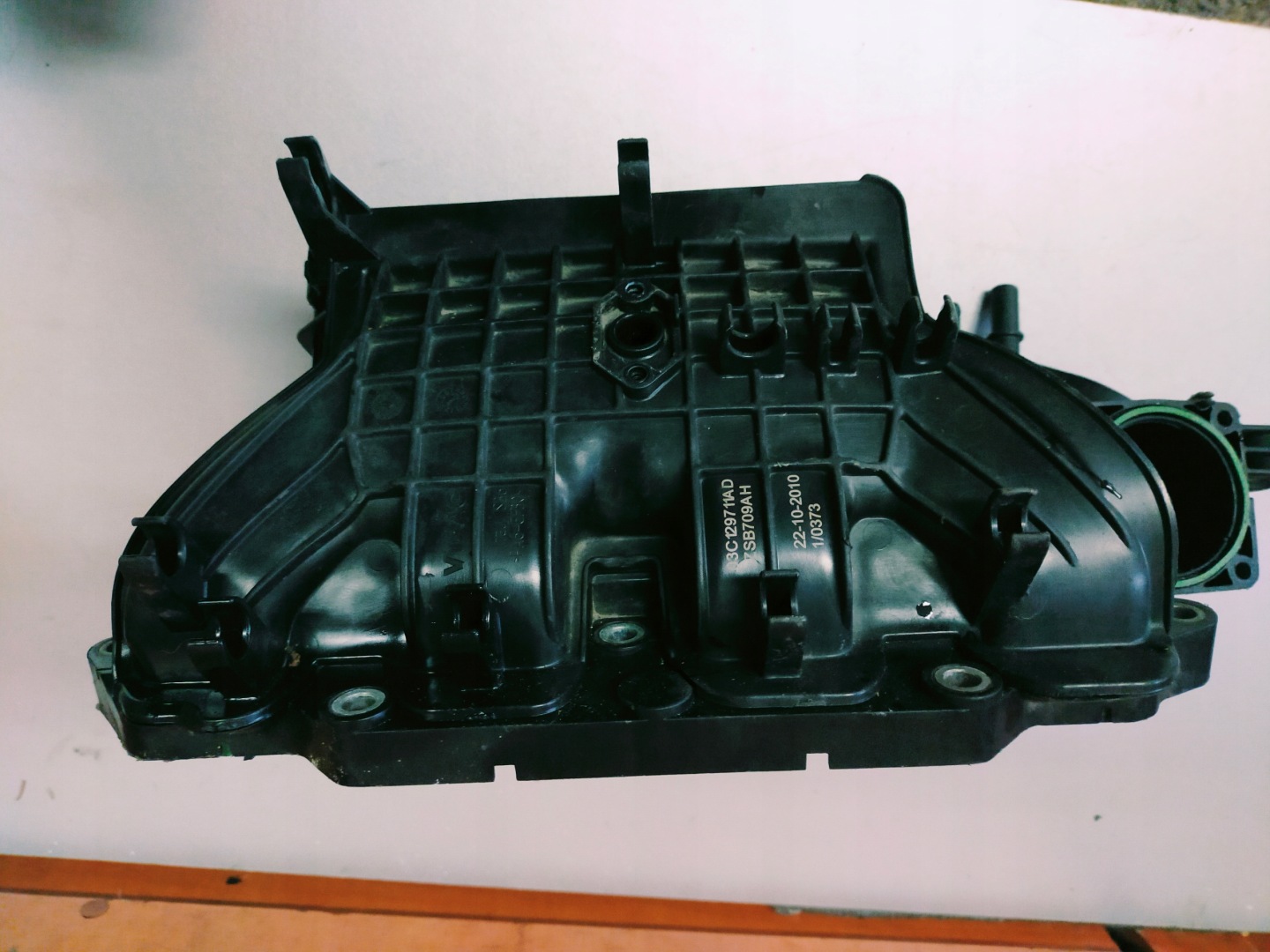 VW PASSAT B6 1.4 TSI intake manifold 03C129711AD