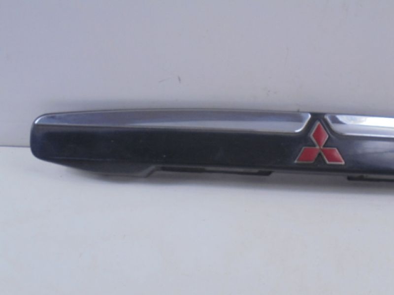 MITSUBISHI SPACE STAR and cap moulding bonnet rear part