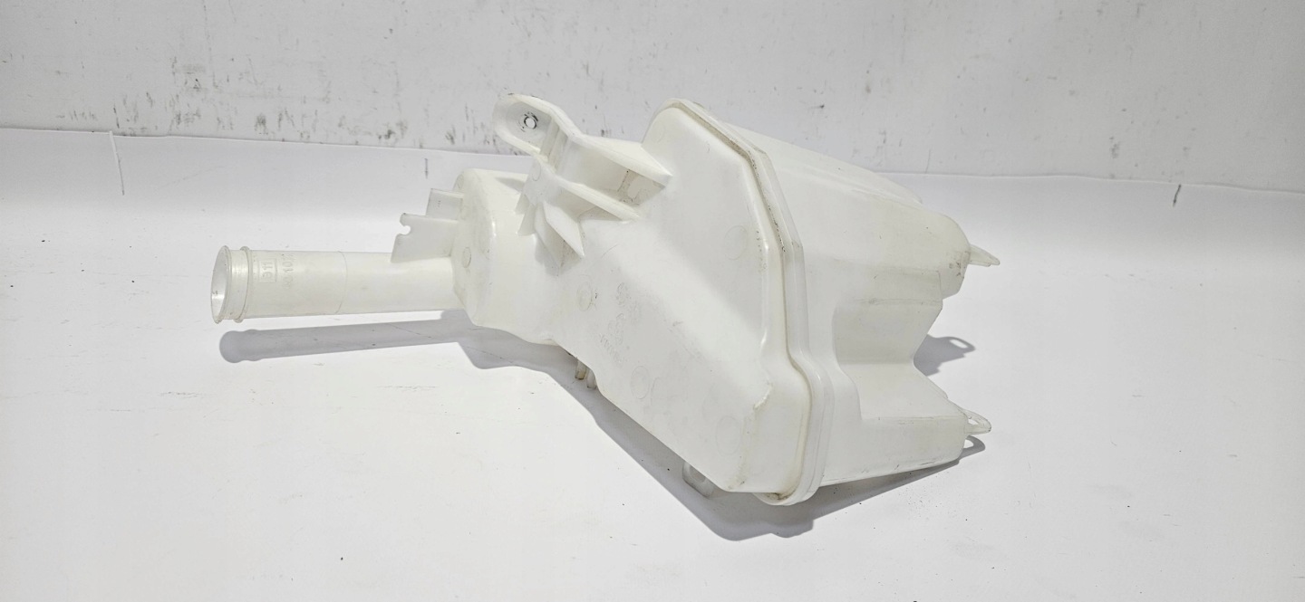 washer fluid tank TOYOTA AYGO II 14