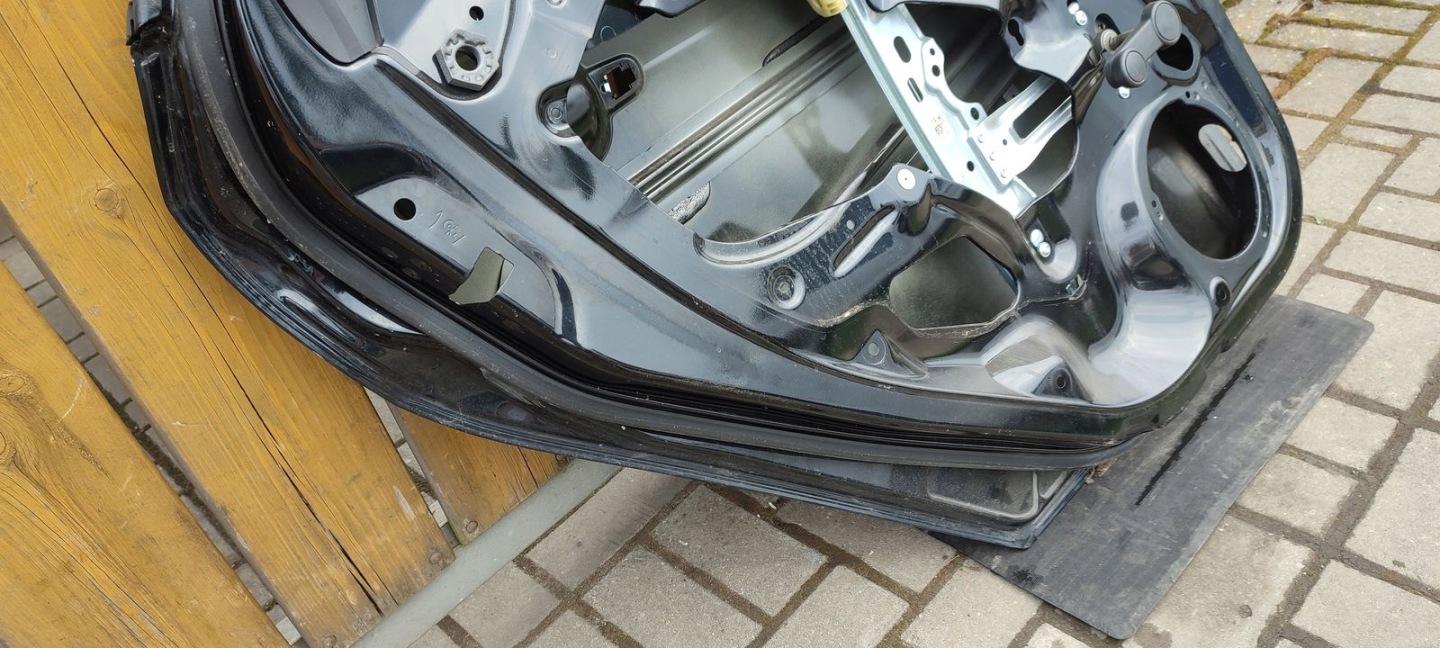 door rear part rear. left Ford Focus MK3 kombi FB