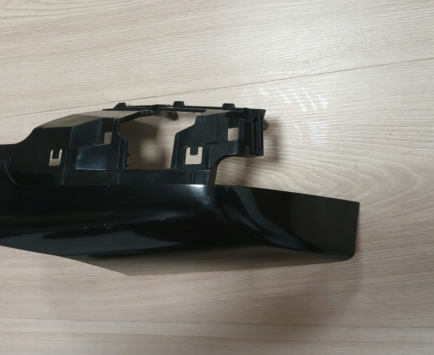 KIA EV6 od 2021r cover lower of left mirrors OE