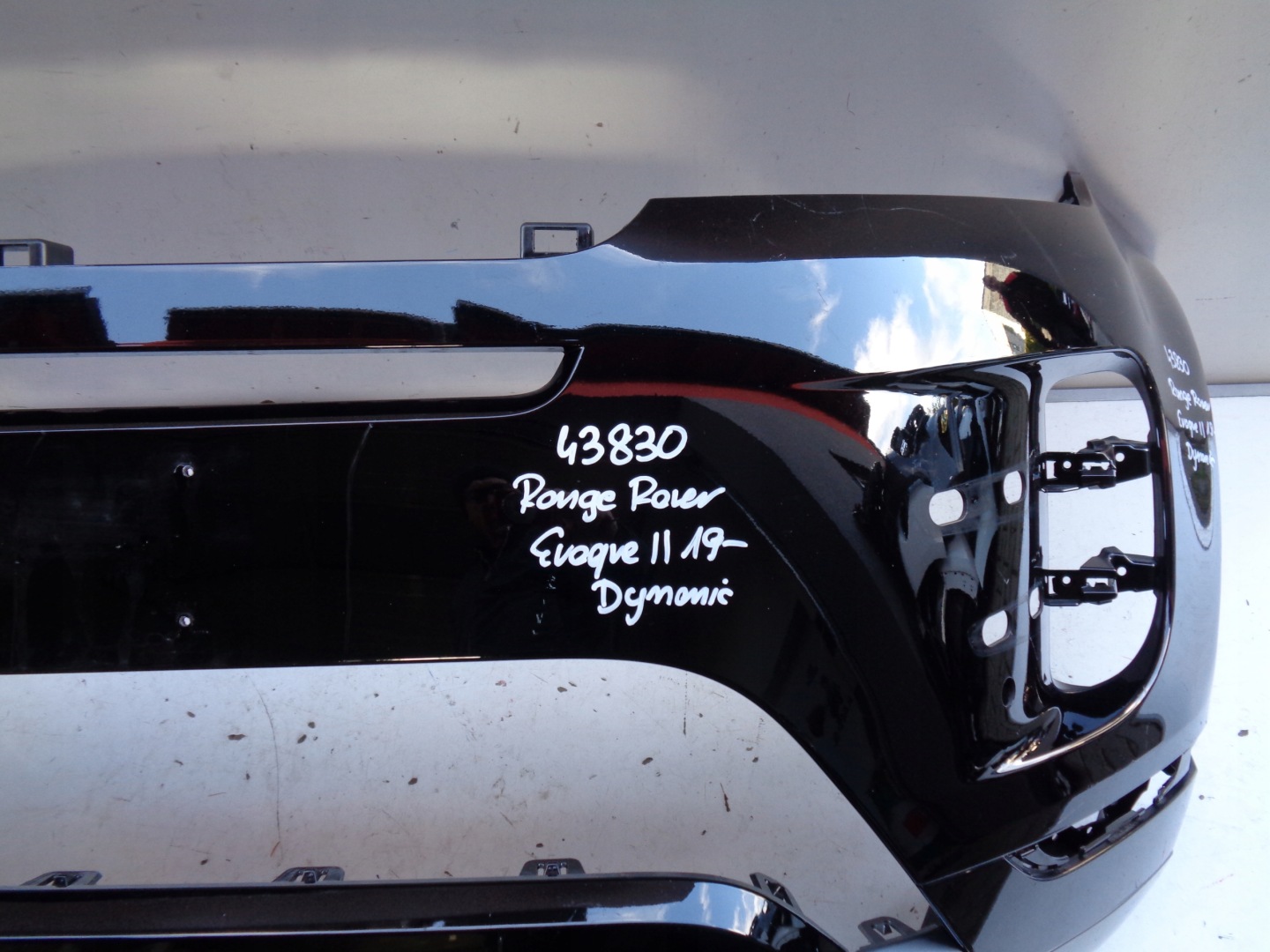 Frontstoßstange RANGE ROVER EVOQUE II 19- DYNAMIC NR 43830