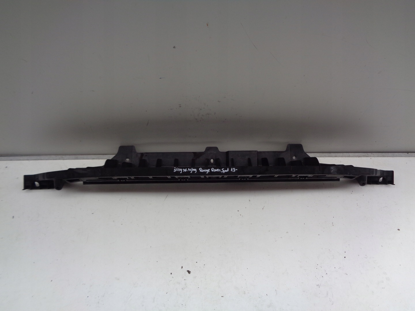 bumper bracket rear RANGE ROVER SPORT 13