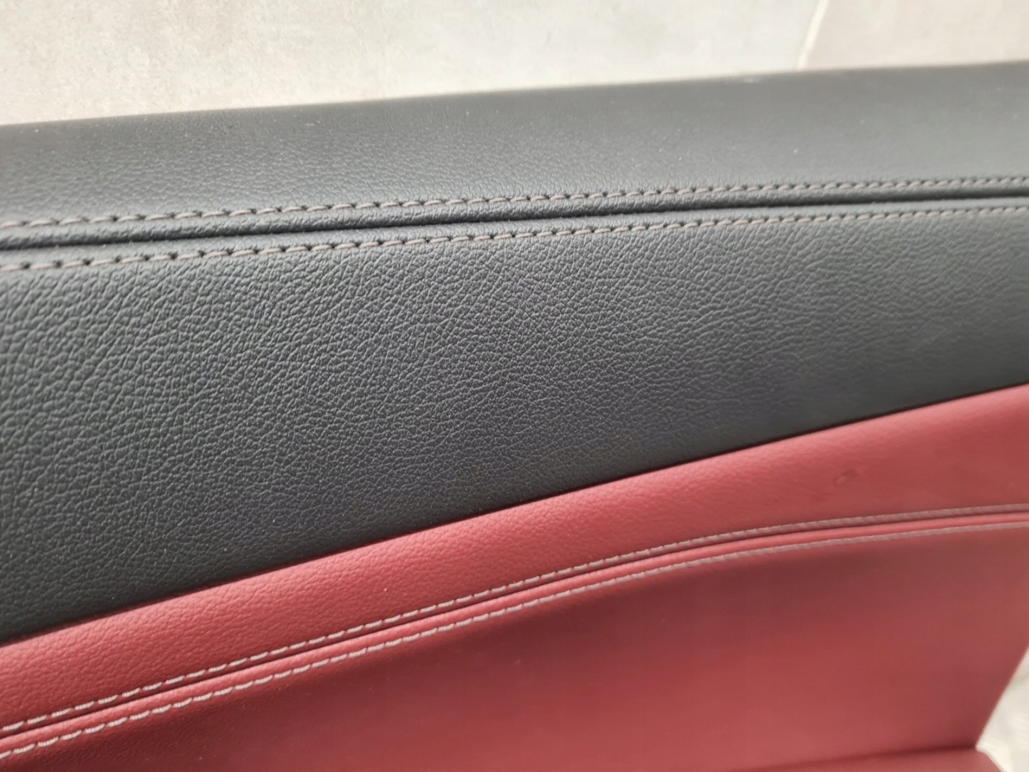 BMW X6 G06 the centre seats TUNEL side upholstery leather