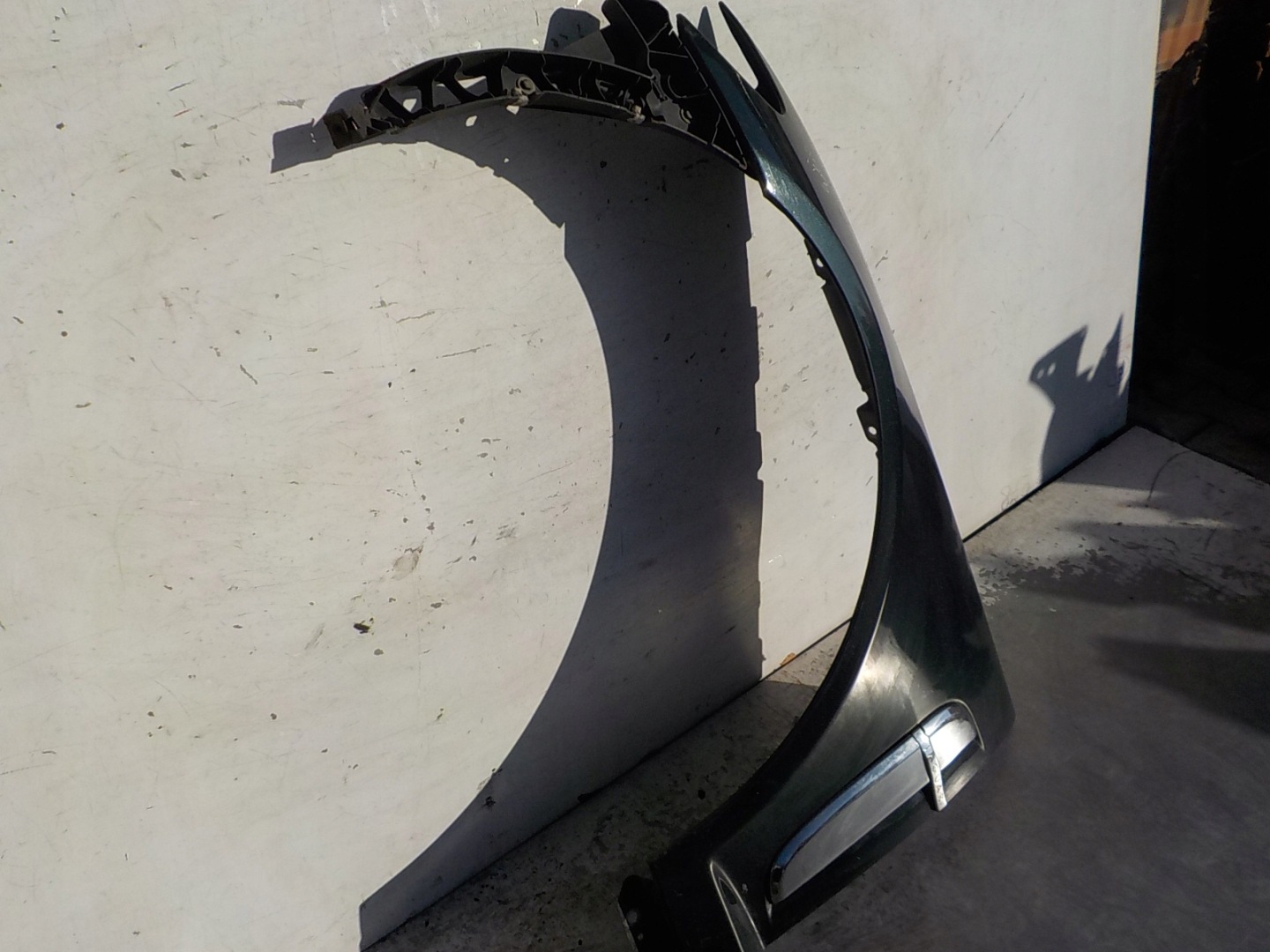 973 JAGUAR XF X250 fender left front front