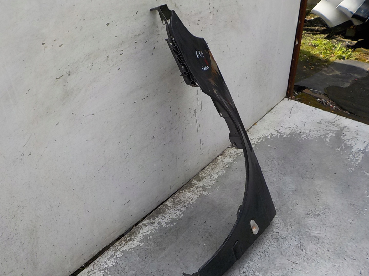 691 SAAB 9-5 and 95 fender left front front 691
