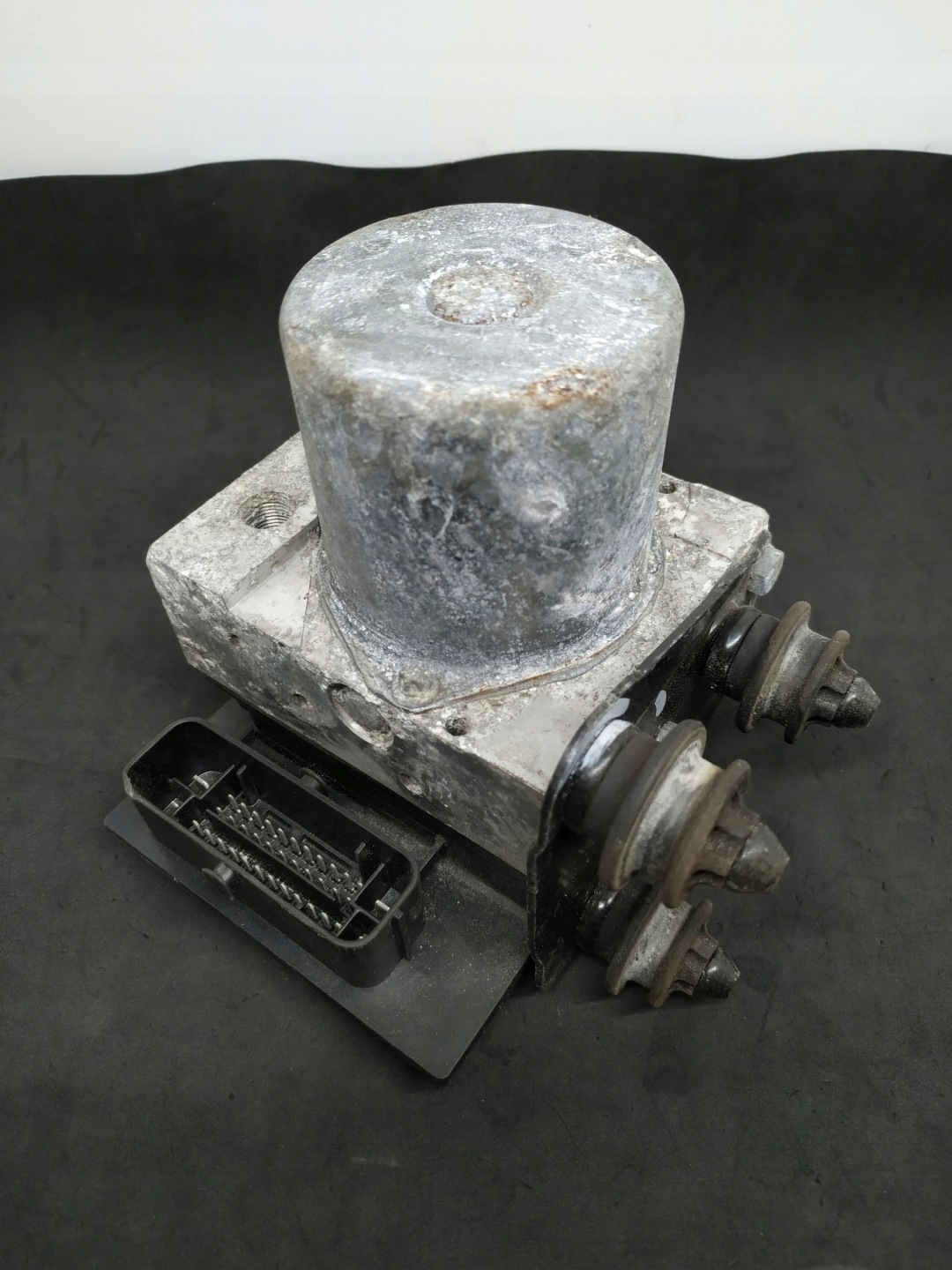 pump ABS AUDI A4 B8 8K0907379AK