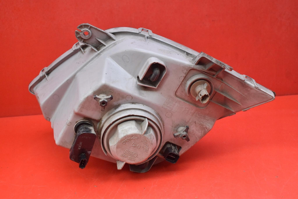 REFLEKTOR right light front EU 0301-001240 LDV MAXUS 05-09