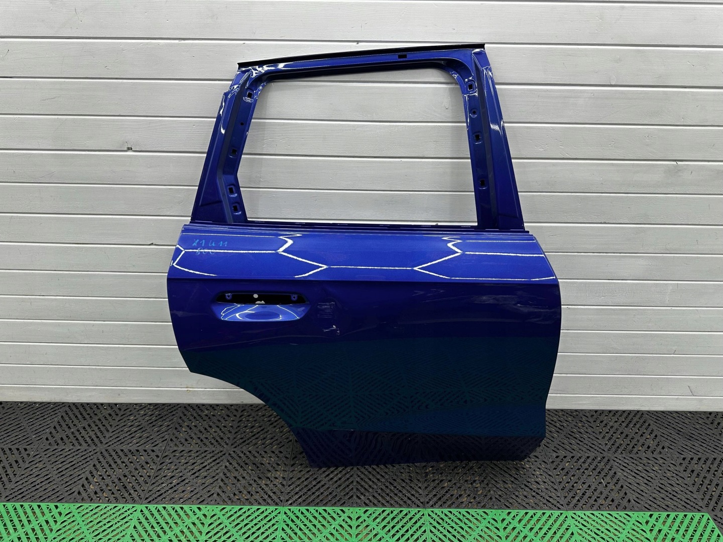 door rear. rear part side right BMW X1 U11 5A38656