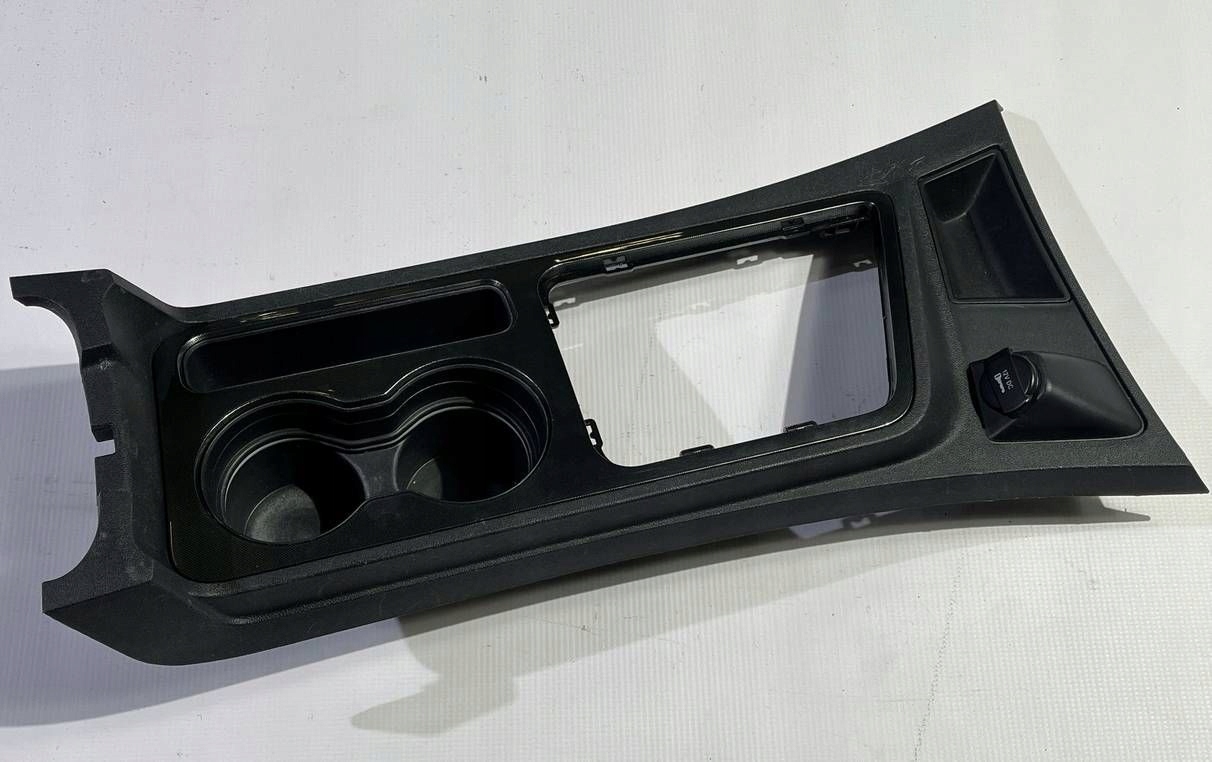 Tunel central dekor tunelu frame Dodge Challenger SRT8 2008-2014