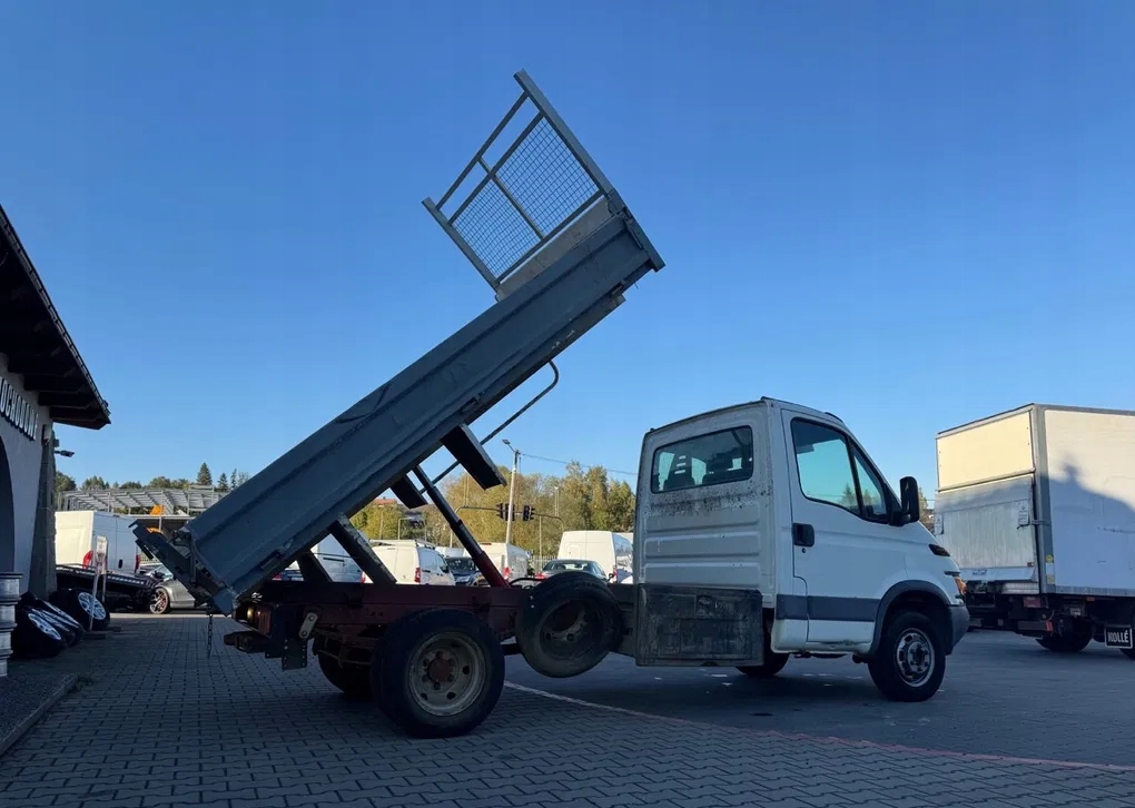 IVECO DAILY 3 III 35C11 99-06 2.8 D differenciál differenciál far hátsó BLIZNIAK