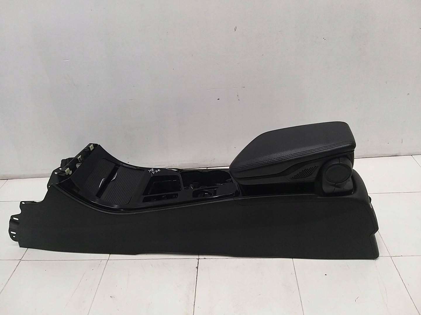 BMW X2 F39 TUNEL bracciolo BOCCHETTE 18R