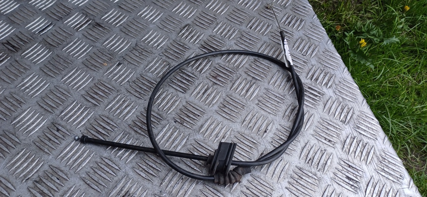 MERCEDES W212 Câble de la serrure du capot A2118800259