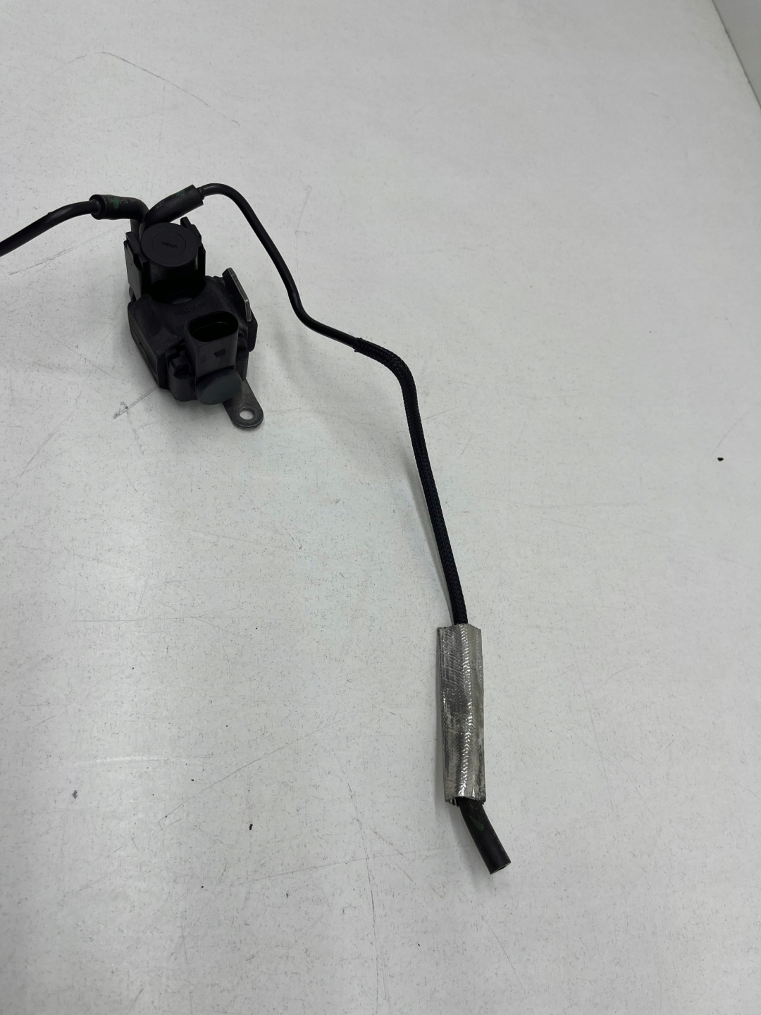 AUDI A6 C7 3.0 TDI Sensor Sensor + Schlauch Schläuche Unterdruck