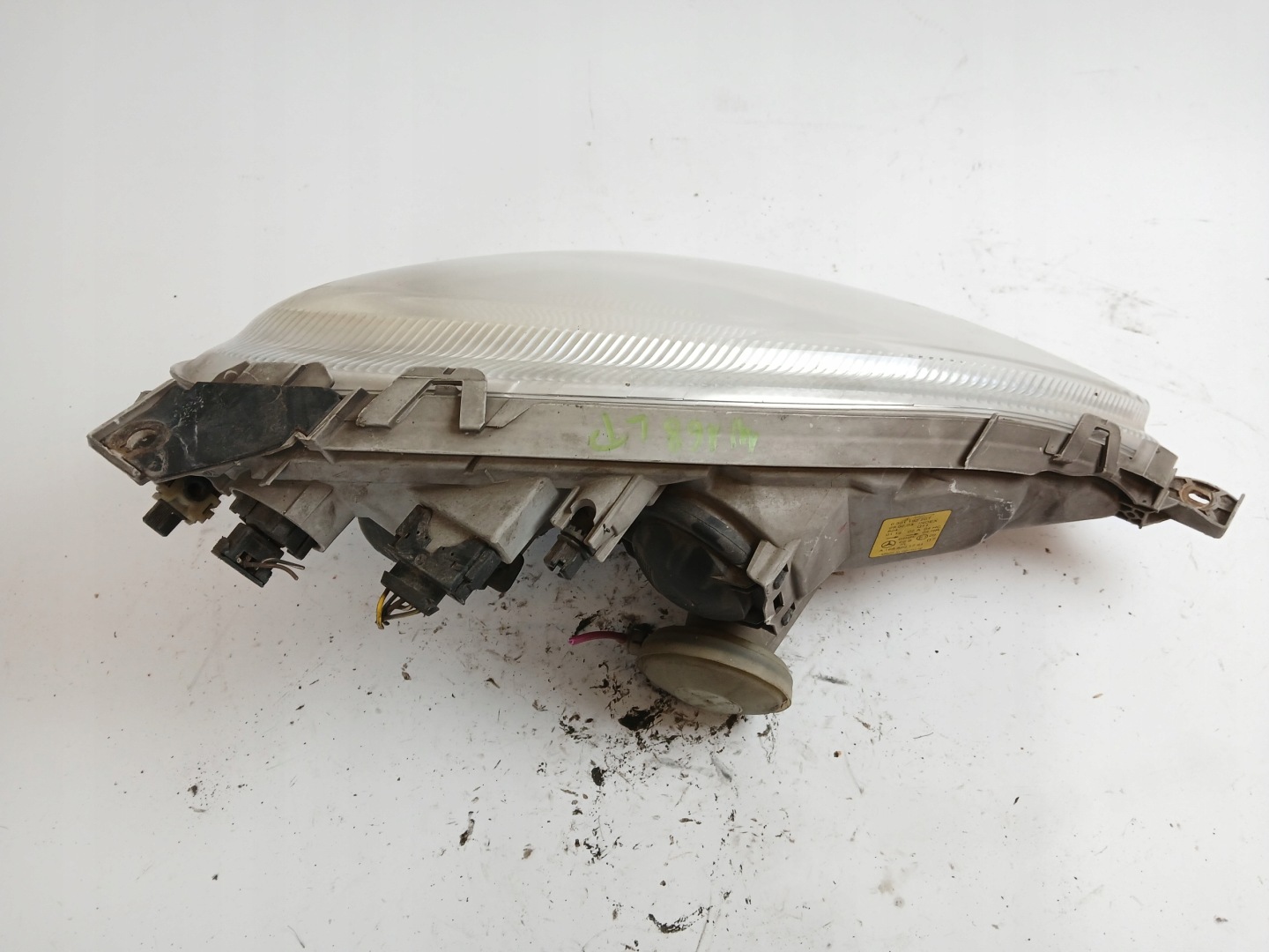 MERCEDES W168 feu gauche avant A1688201761