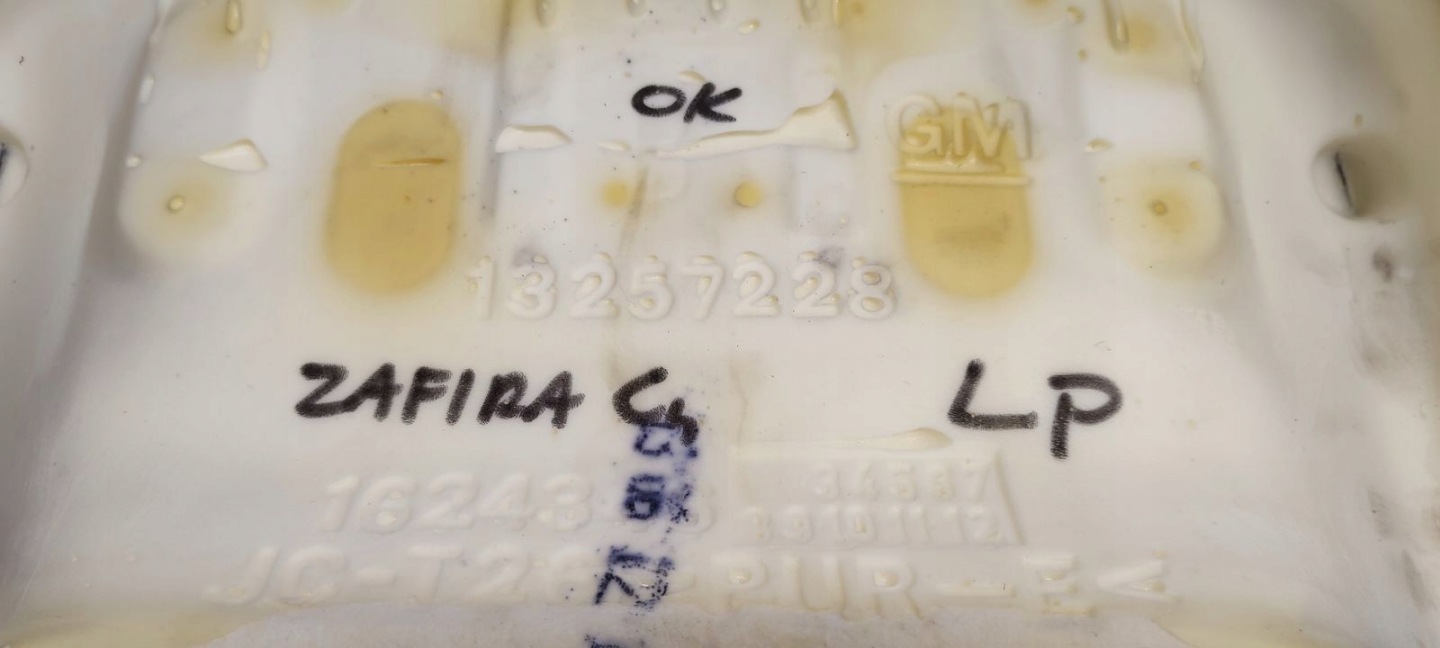 side material seat left front cocoa Opel Zafira C 2,0 CDTI