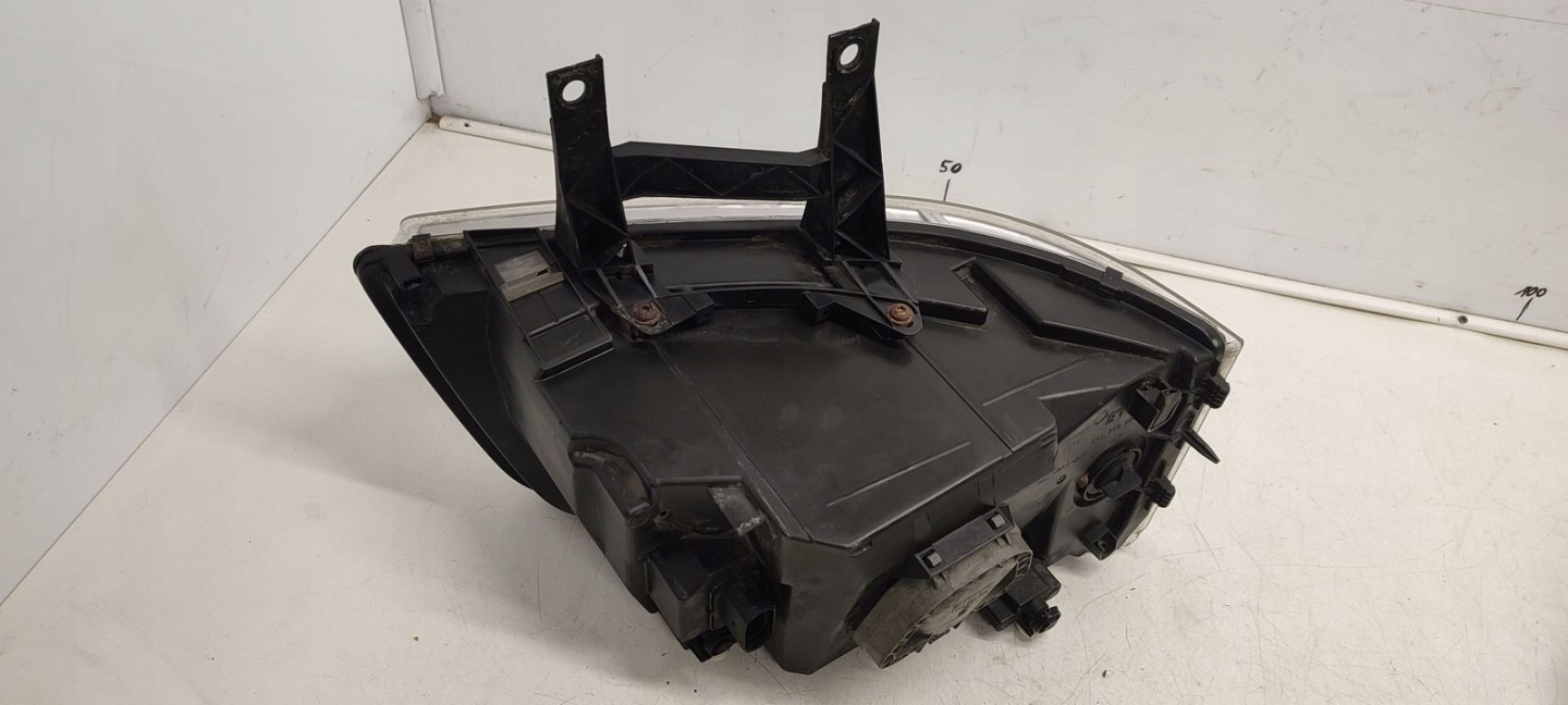 light front front left VW T5