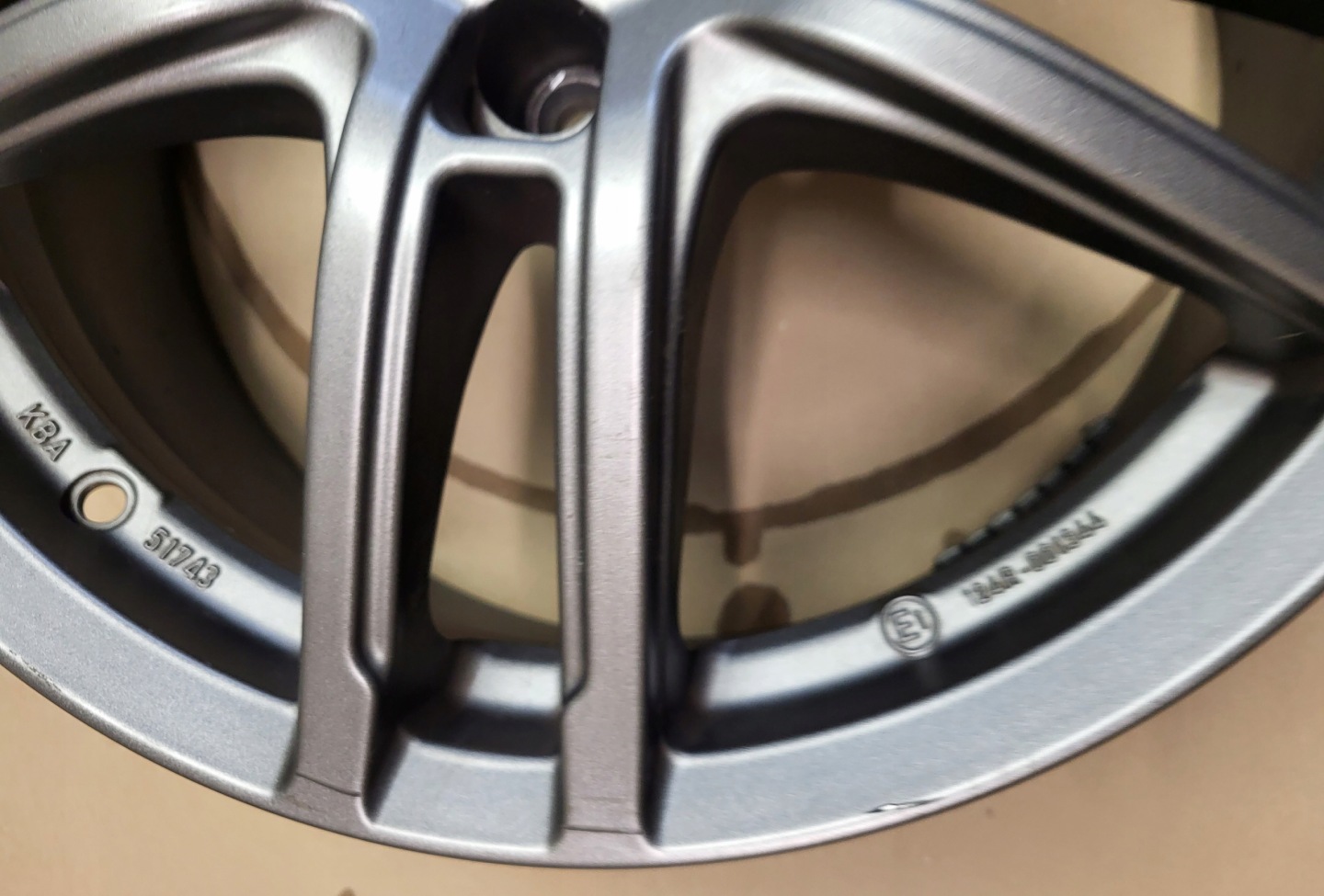ALU disk 17 ET38 5X105 DEZENT OPEL MOKKA