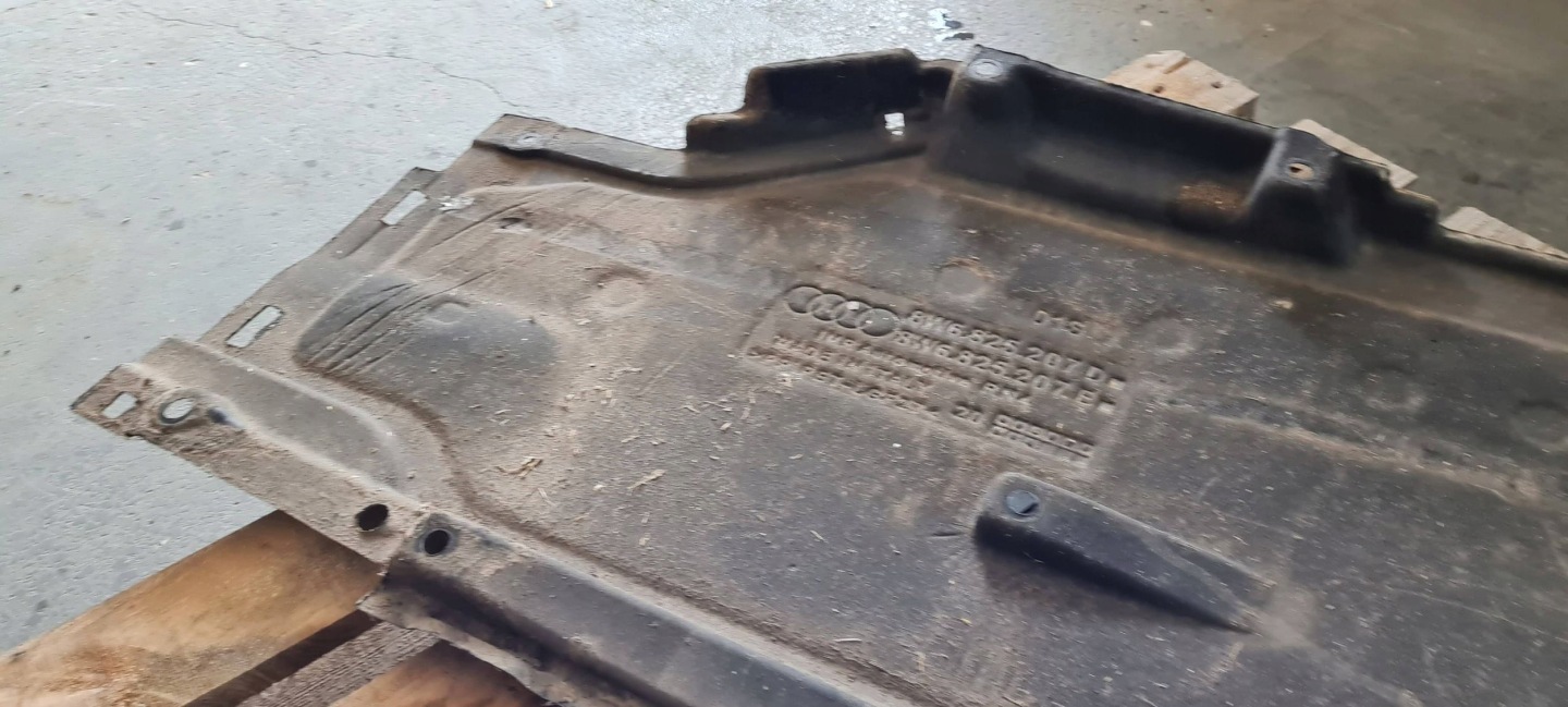 RS5 8W LIFT S5 A5 cover chassis left left front front 8W6825207D