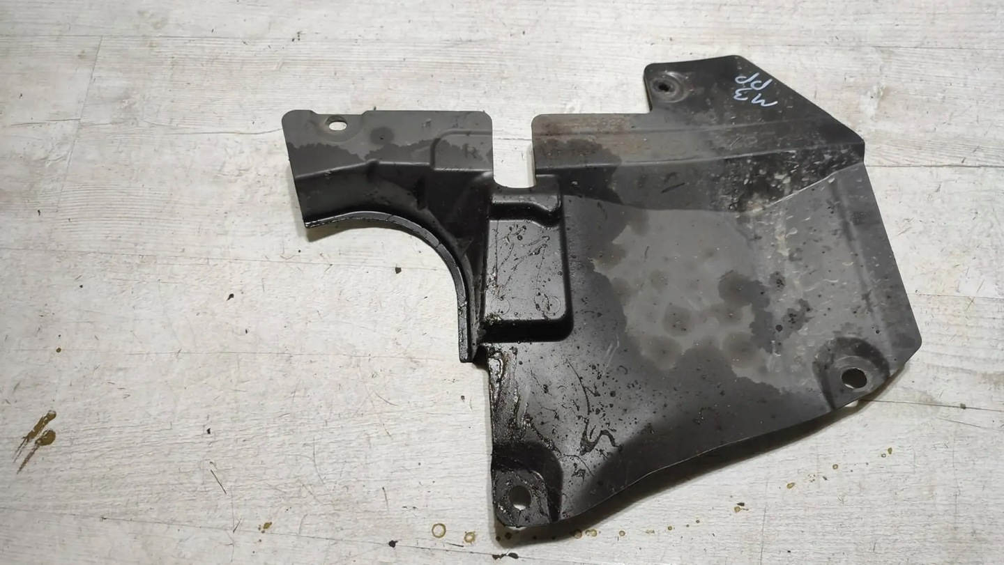 Mazda 3 III BM 17r motor cover right front