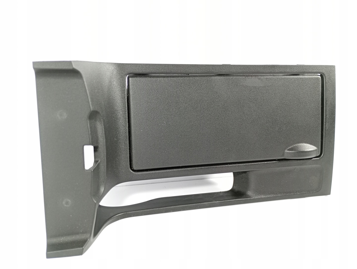 Mazda 3 III 03-09 bracket for CUPHOLDER OE BP4K64361