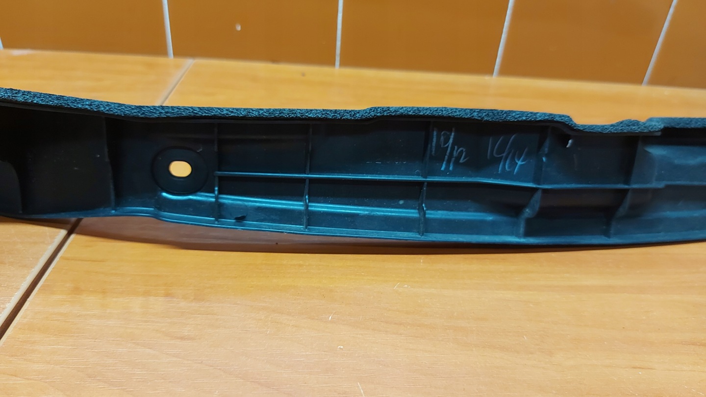Insonorisation Aile Gauche TOYOTA RAV4 III 06-11