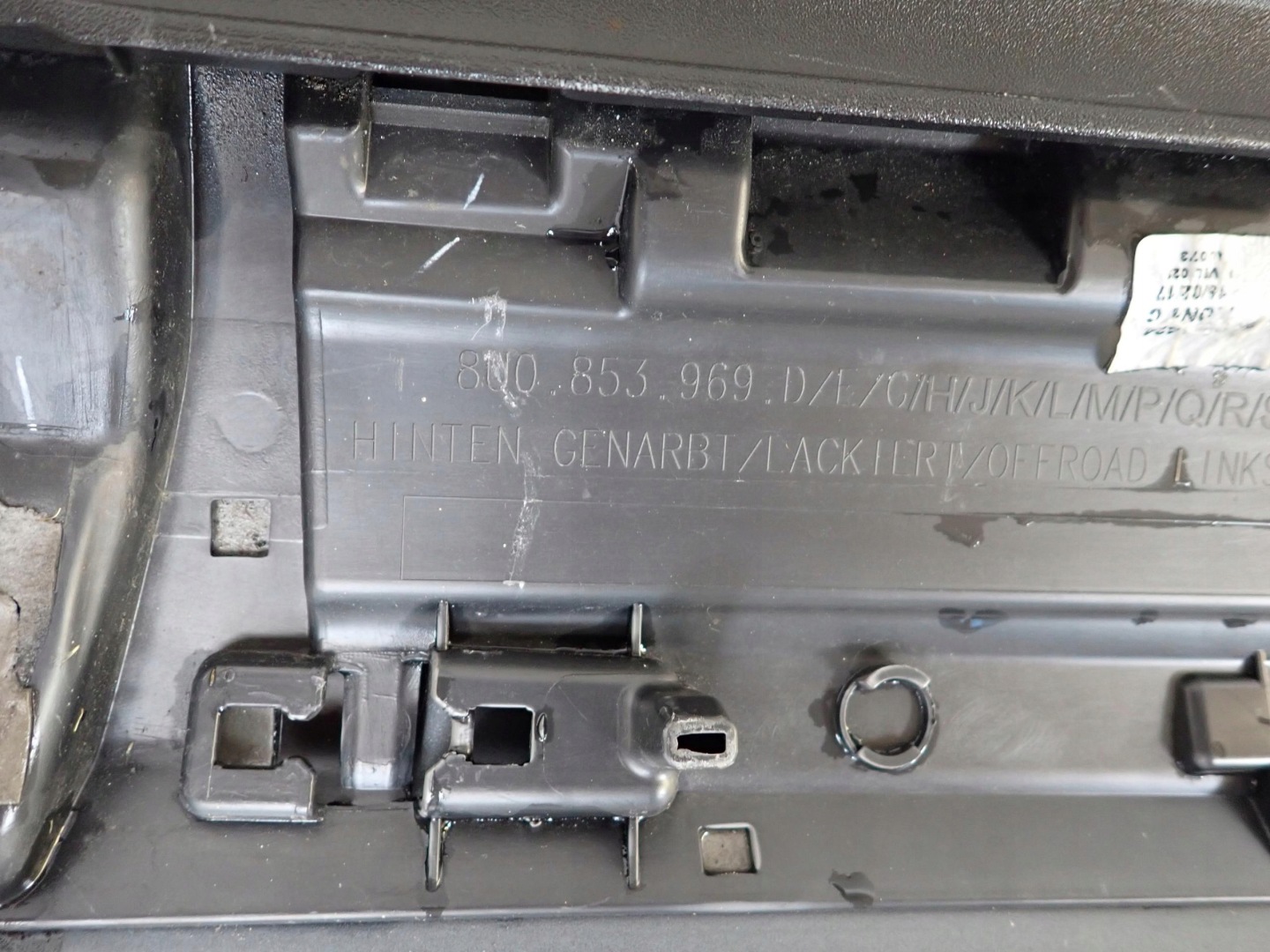 AUDI Q3 8U0 moulding door left front 8U0853959D