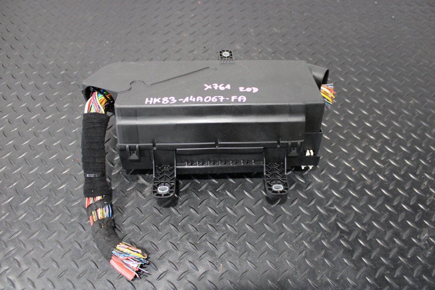 Module fusibles Boîte JAGUAR F-PACE X761 HK83-14A067-FA