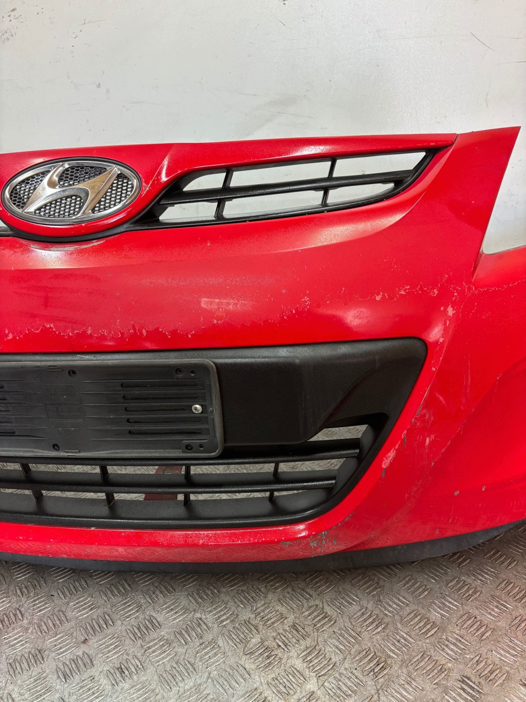 nárazník předek přední HYUNDAI I20 08