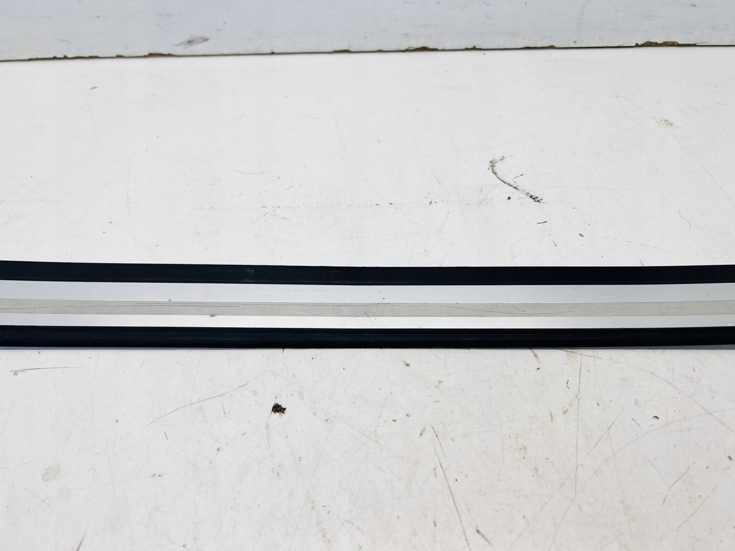 moulding threshold right AUDI A5 SLINE 8T0853374