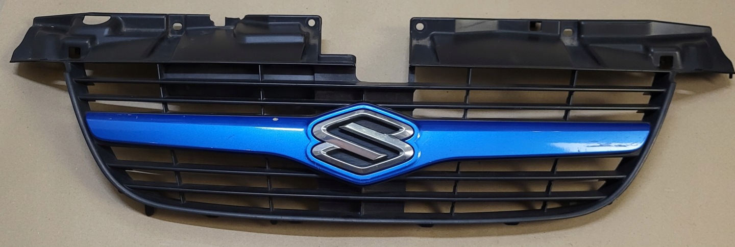 grill front grille radiator grid LOGO logo SUZUKI IGNIS II 2 OE